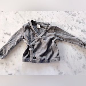 Kate Quinn orgánic grey eyelet top